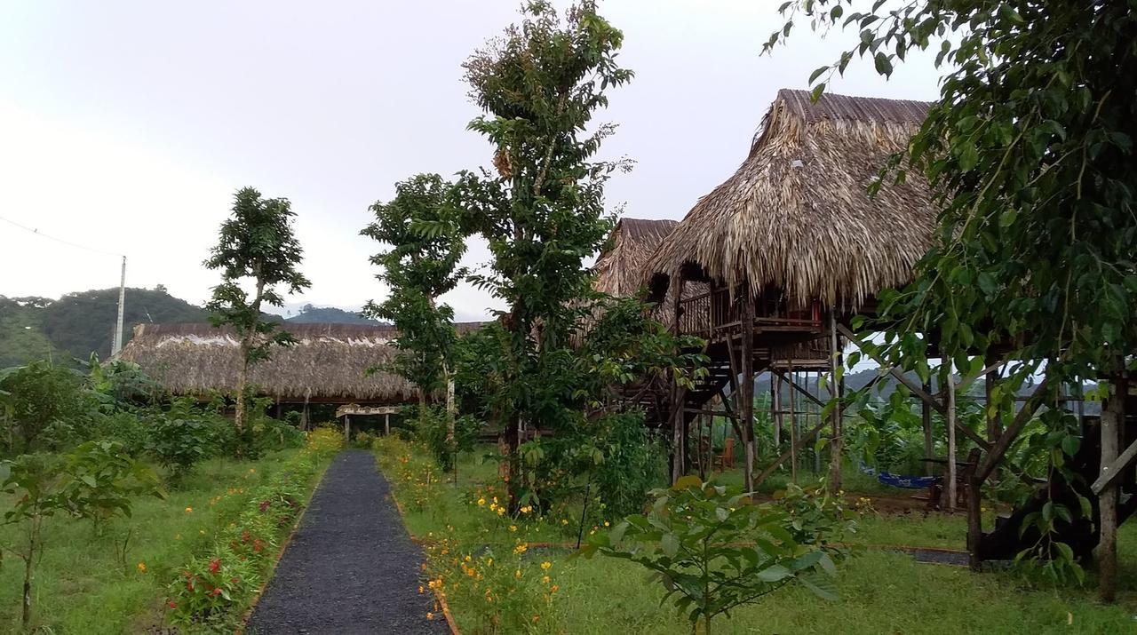 Villa Sunny Field Eco Stilt House Cat Tien Exterior foto